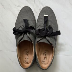 Women’s Abella Gray Casual Shoes